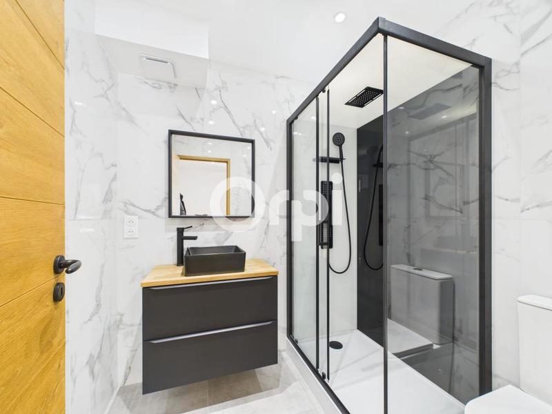 Maison - 186 m² - 6 pièces