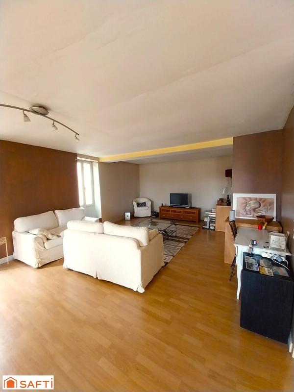 Maison de village - 189 m² - 6 pièces