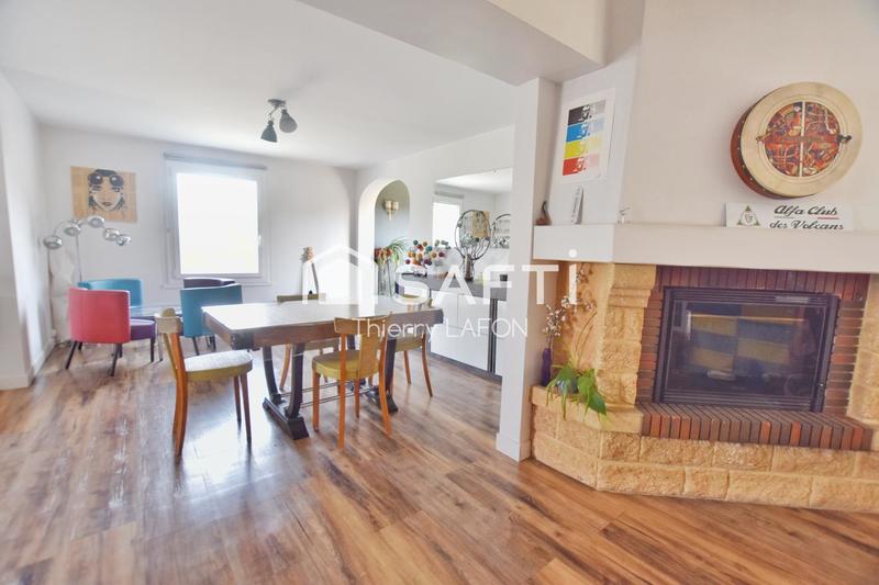 Maison - 202 m² - 7 pièces