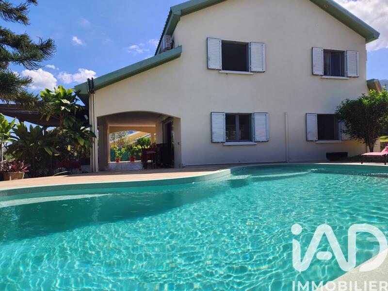 Maison - 125 m² - 5 pièces