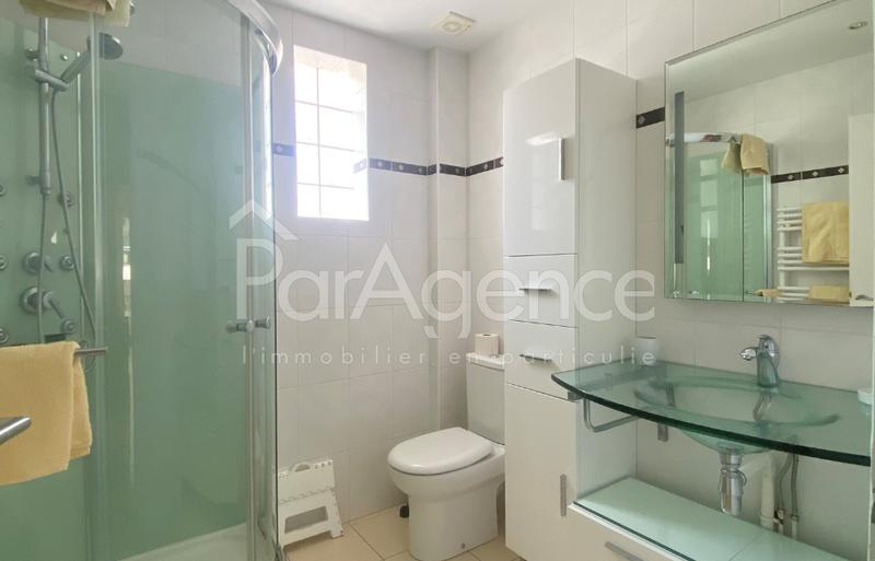 Maison - 98 m² - 4 pièces