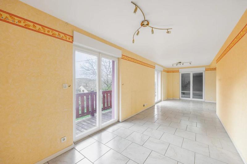 Maison - 200 m² - 5 pièces