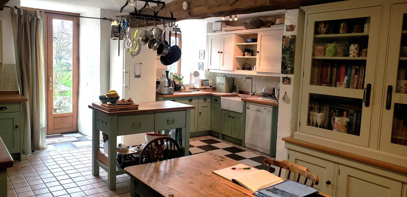 Maison - 320 m² - 8 pièces