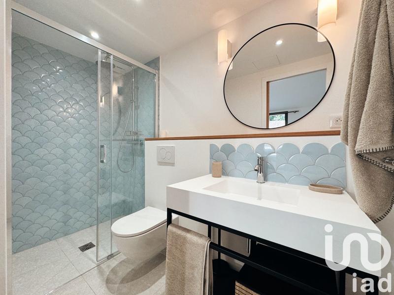 Maison - 207 m² - 7 pièces