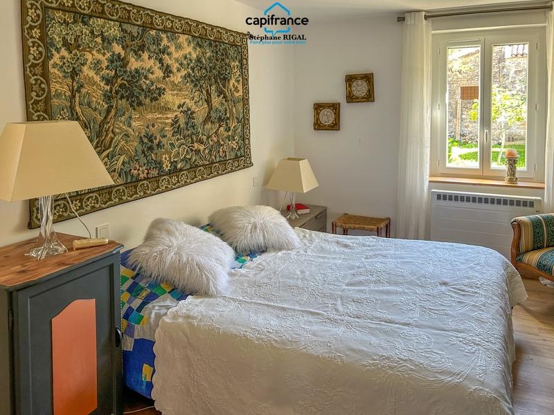 Maison en pierre - 130 m² - 7 pièces