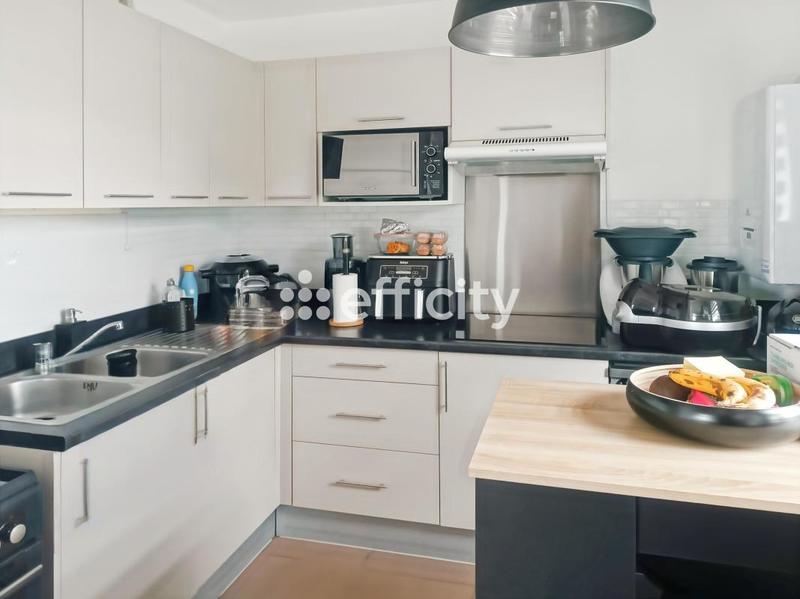 Appartement - 92 m² - 4 pièces