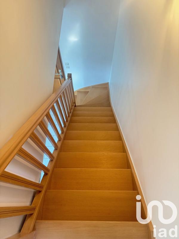 Maison - 94 m² - 5 pièces