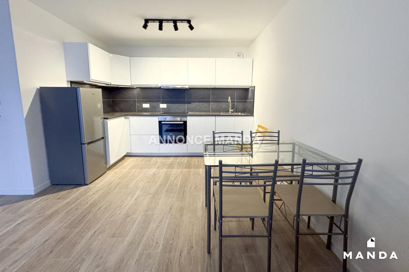 Chambre - 13 m² - 4 pièces