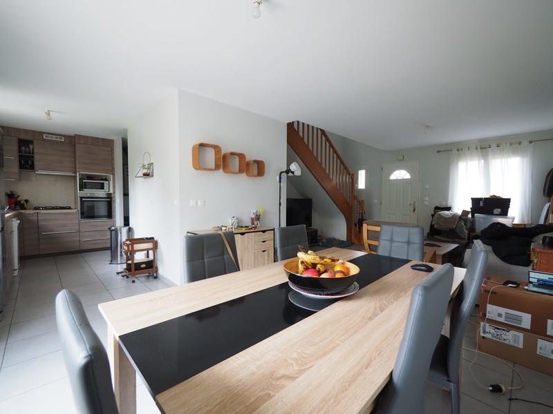 Maison - 95 m² - 4 pièces