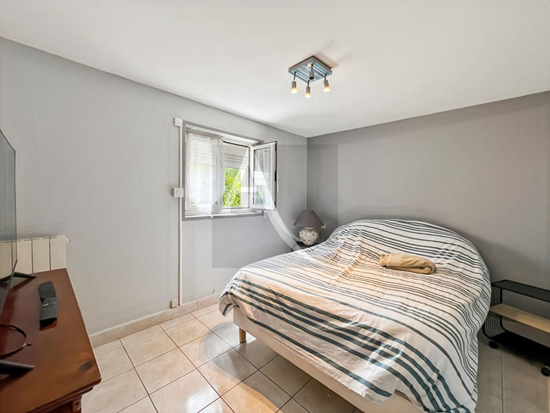 Maison - 122 m² - 7 pièces