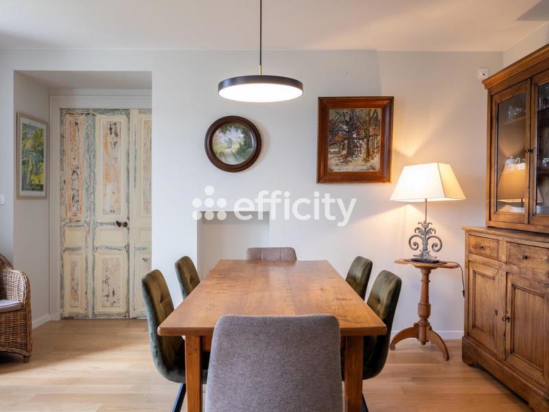 Maison - 151 m² - 7 pièces