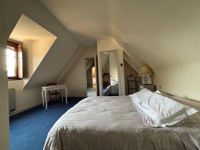 Maison ancienne - 215 m² - 7 pièces