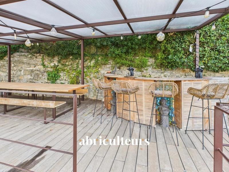 Maison ancienne - 227 m² - 7 pièces