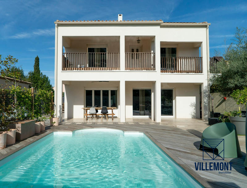 Villa - 211 m² - 7 pièces