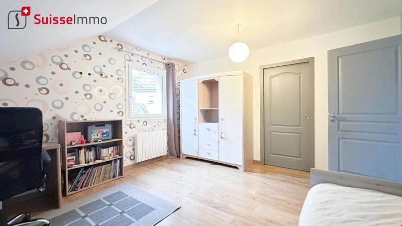 Maison - 208 m² - 7 pièces