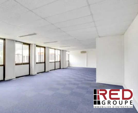 Bureau - 2 977 m²