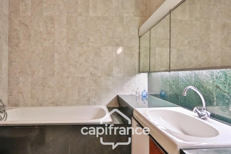 Appartement - 144 m² - 5 pièces