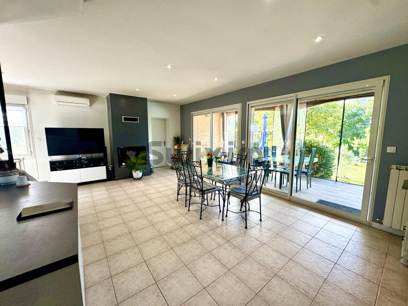 Villa - 142 m² - 6 pièces