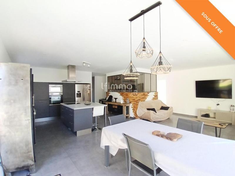 Maison - 120 m² - 5 pièces