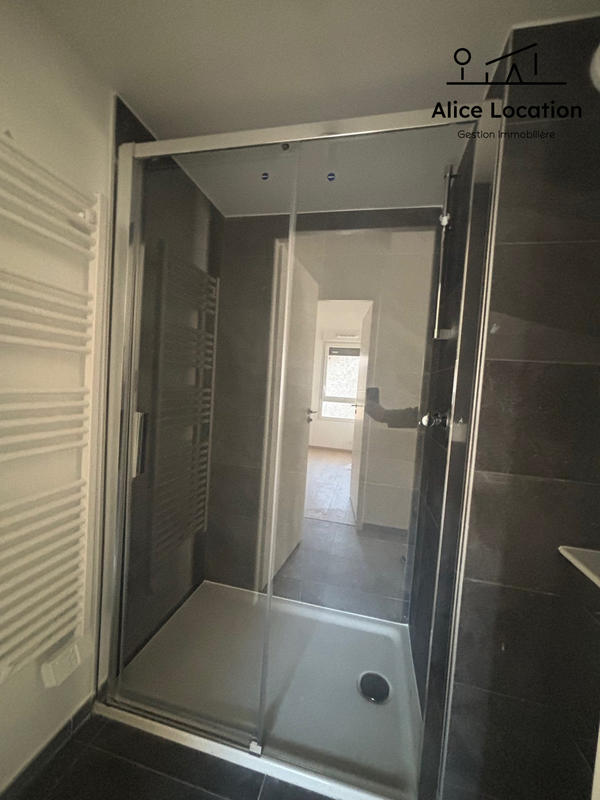 Appartement - 83 m² - 3 pièces