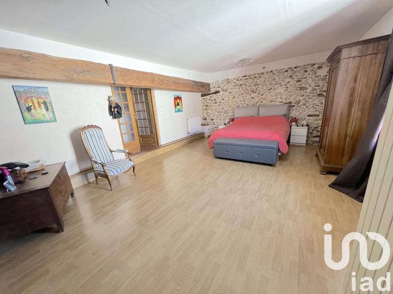 Maison - 252 m² - 10 pièces