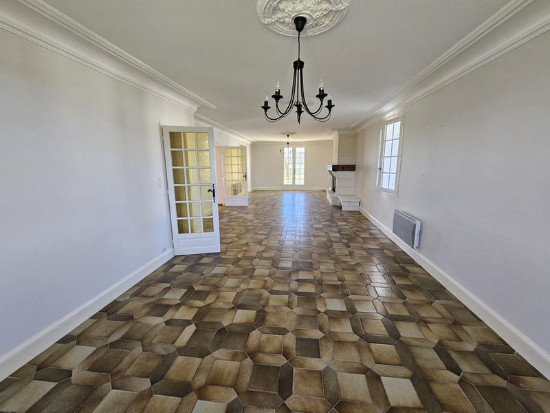 Maison - 140 m² - 4 pièces