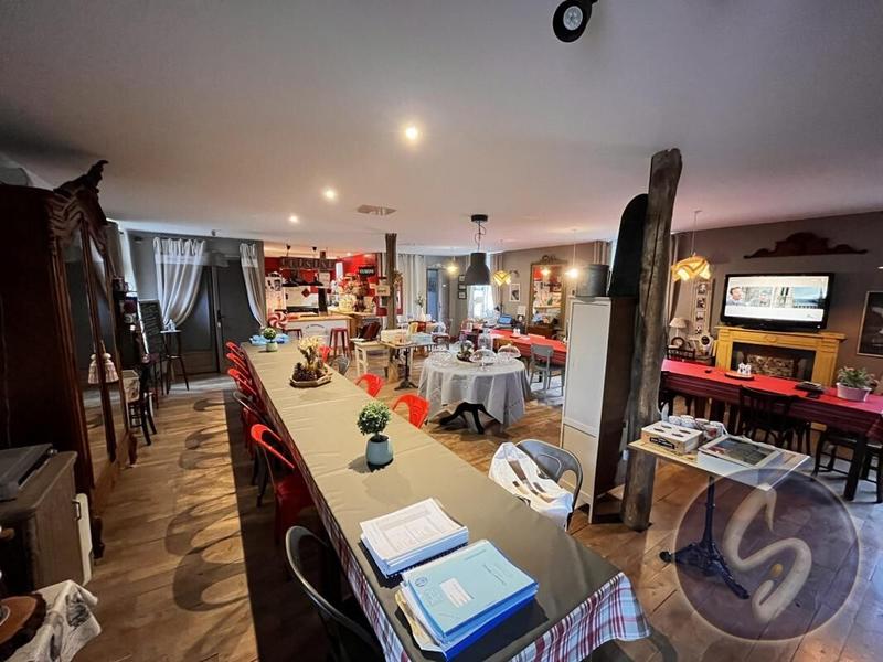 Moulin - 616 m² - 19 pièces