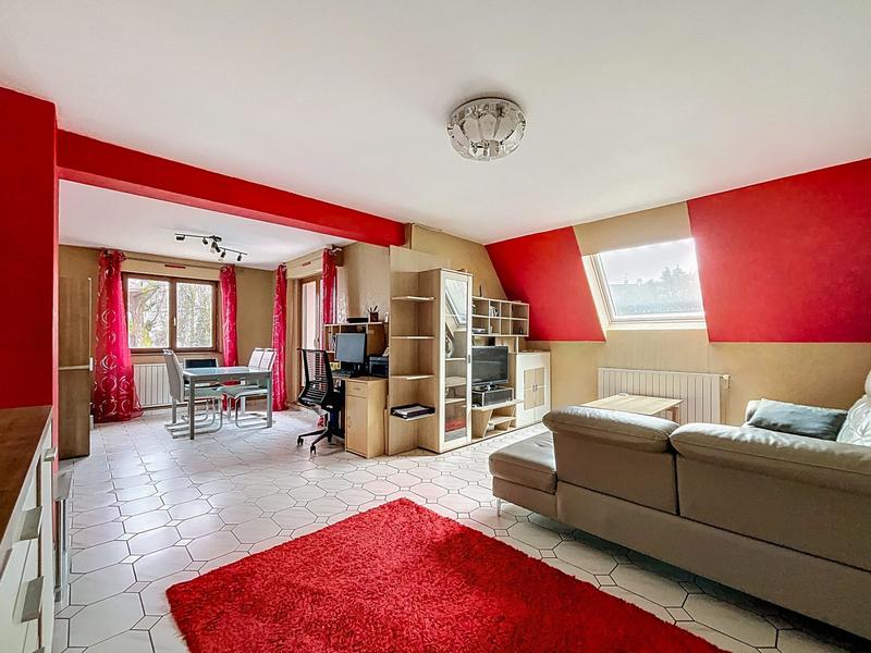 Maison - 98 m² - 5 pièces