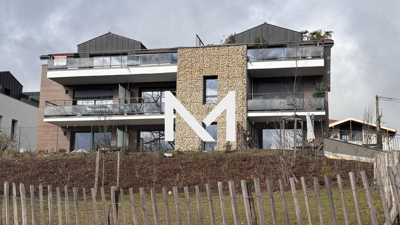 Appartement - 92 m² - 4 pièces