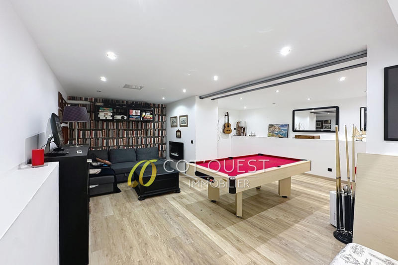 Maison - 226 m² - 6 pièces