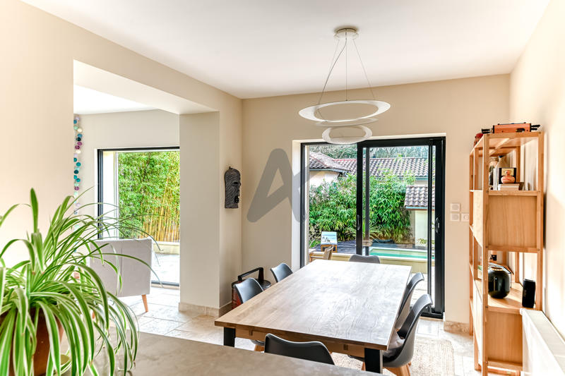 Maison - 164 m² - 7 pièces