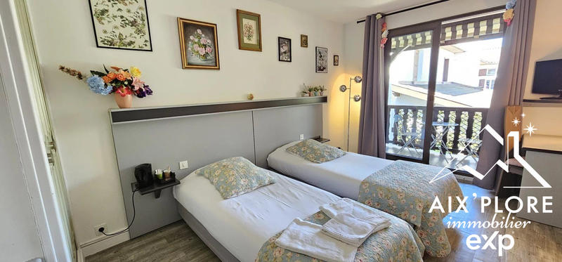 Fonds de commerce - 2 000 m²