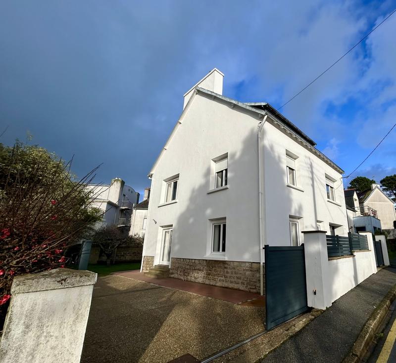 Maison traditionnelle - 110 m² - 5 pièces