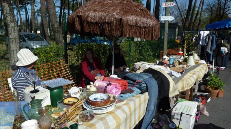 Vide-greniers "Meyran les Grands Champs"