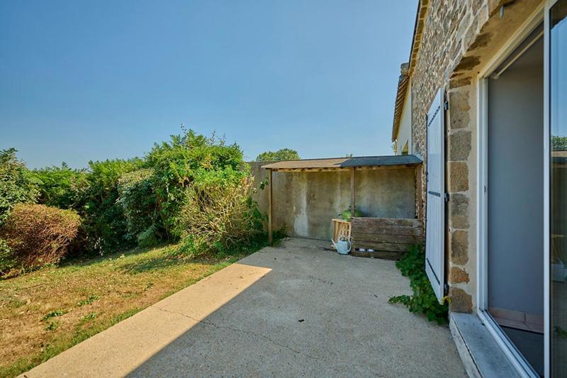 Longère - 2 318 m² - 20 pièces