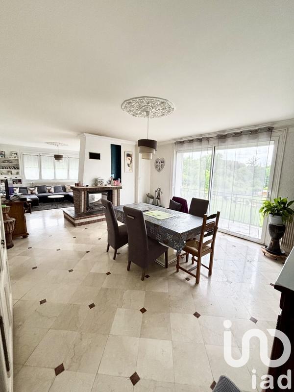 Maison - 279 m² - 11 pièces