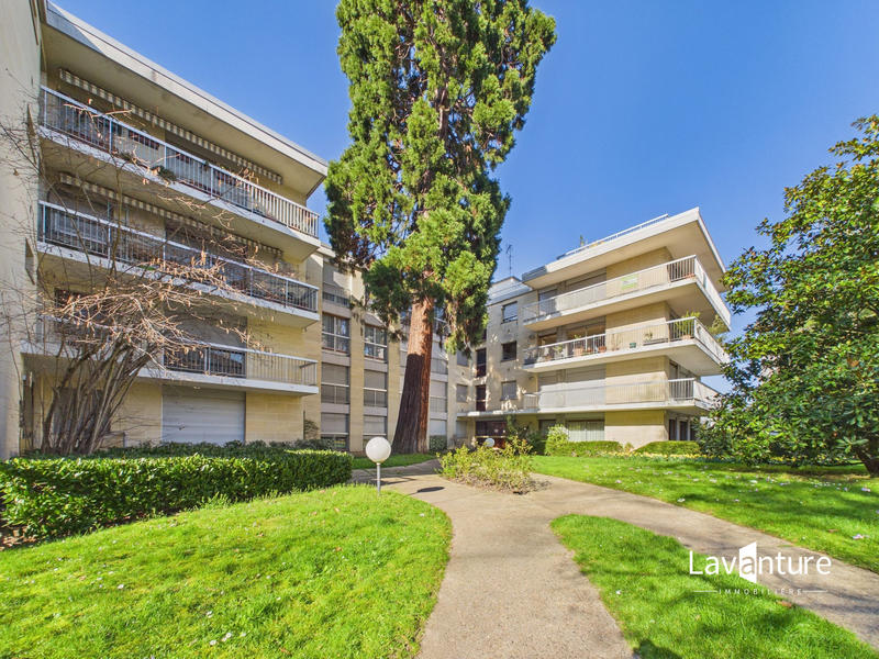 Appartement - 110 m² - 5 pièces