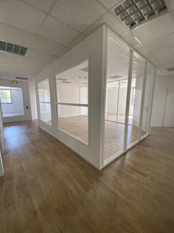 Bureau - 228 m²