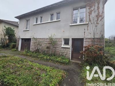 Maison - 86 m² - 4 pièces