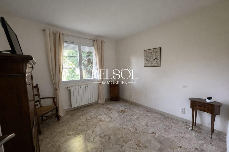 Maison - 205 m² - 6 pièces