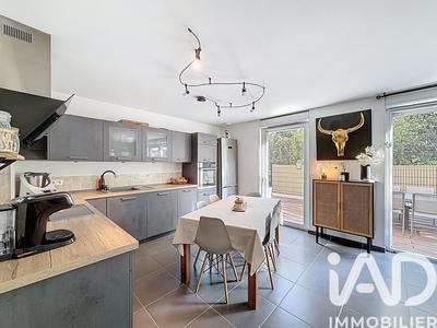 Maison - 95 m² - 5 pièces