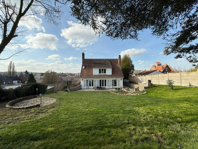 Maison - 165 m² - 6 pièces