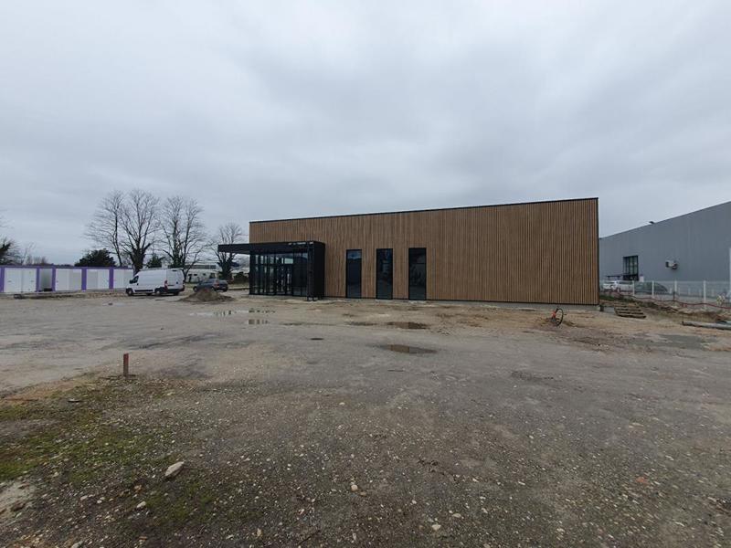 Terrain industriel - 1 428 m²