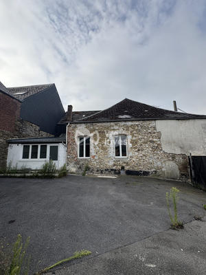 Maison - 61 m² - 6 pièces