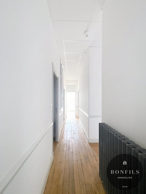 Appartement - 96 m² - 3 pièces