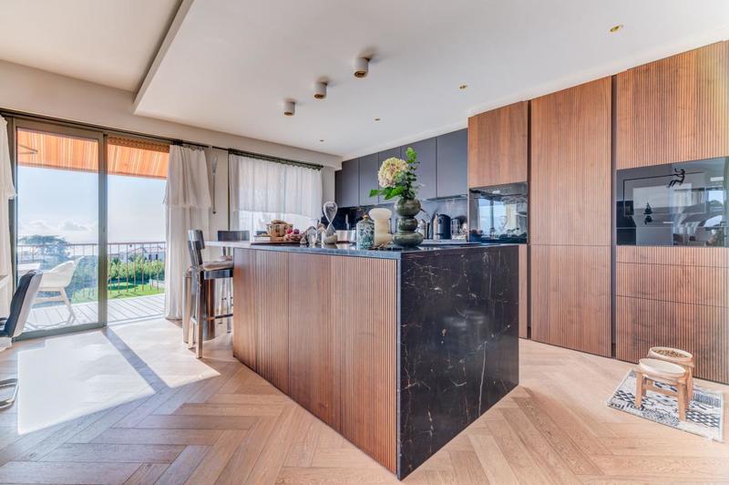 Penthouse - 141 m² - 5 pièces