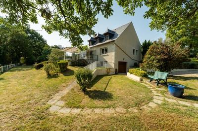 Propriété - 387 m² - 10 pièces