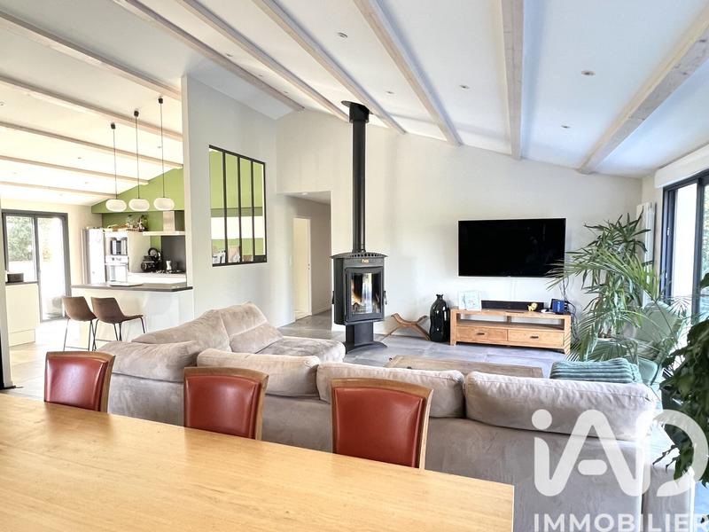 Maison - 183 m² - 7 pièces