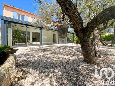 Maison - 211 m² - 9 pièces