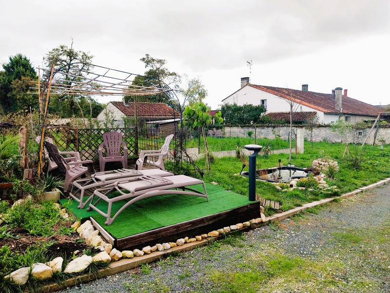 Maison - 220 m² - 6 pièces